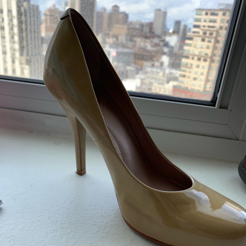Vince Camuto Shoes
